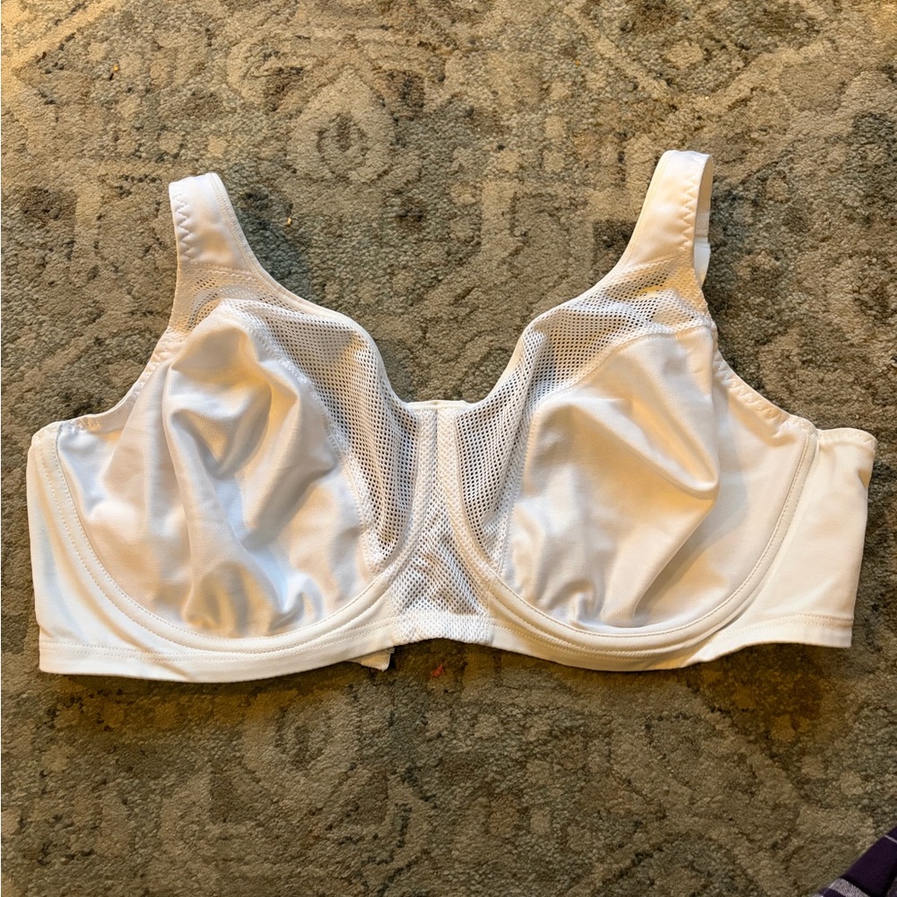 Champion Sports Bra 42DD with underwire and mesh, no padding
